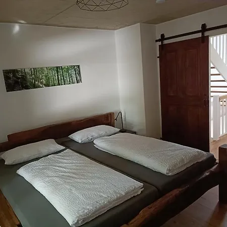 Eifel-ferienhaus, Haus Achtzehn77